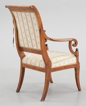 KARMSTOL, senempire, omkring 1800-talet mitt.