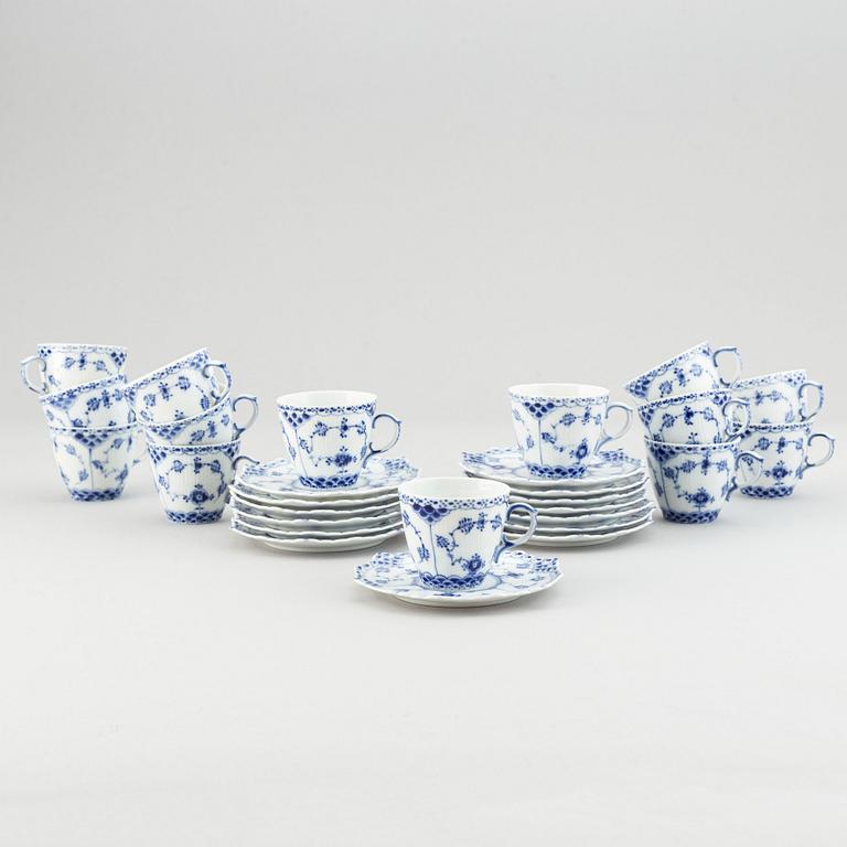 Royal Copenhagen, a mocca porcelain service (17 pcs), 'Musselmalet'.