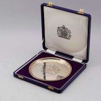 BRICKA, s k salver, silver, Birmingham 1972. Vikt ca 308 gram.