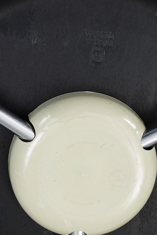 PALLAR, ett par, "Dot", Fritz Hansen, Danmark 1970.