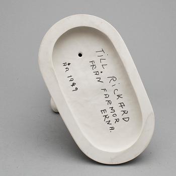 SKULPTUR, "Stickan", parian, Gustavsberg, signerad G E.