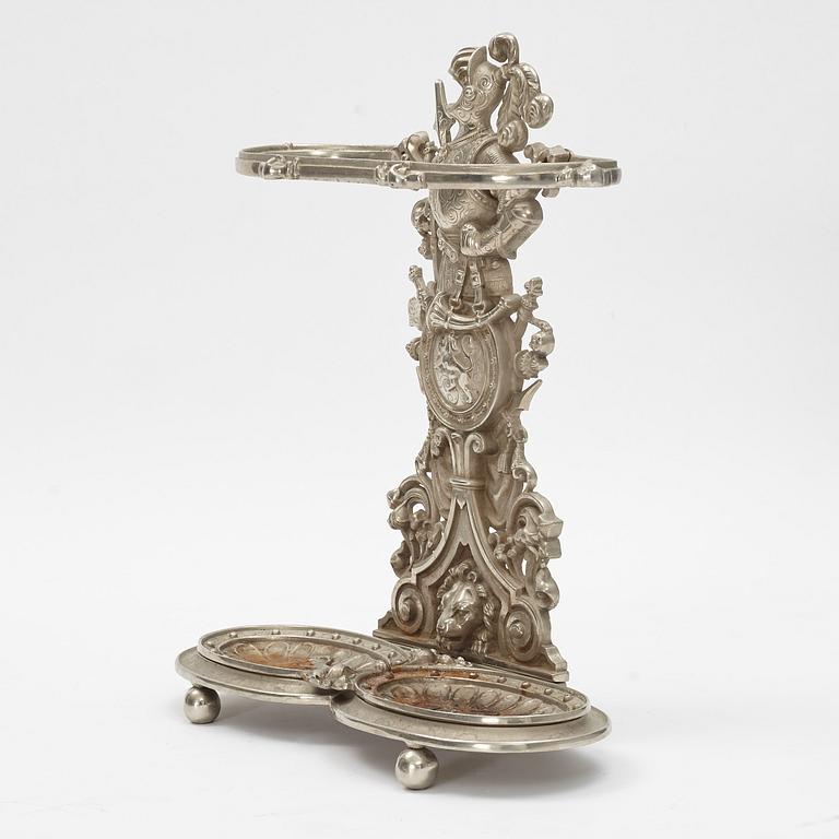 A late 19th century umbrella stand.