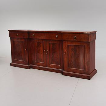 SIDEBOARD, England, 1900-talets första hälft.