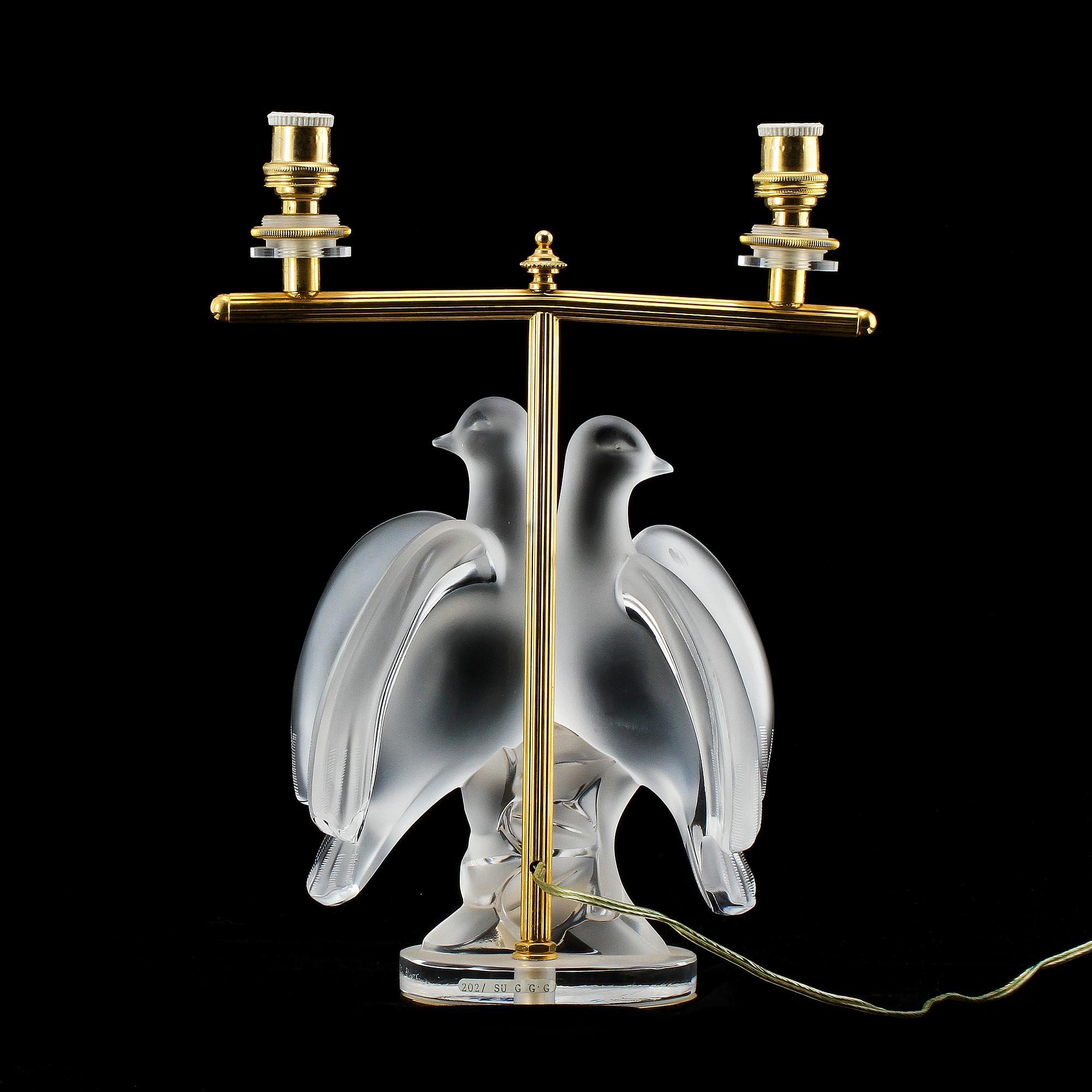 BORDSLAMPA, glas, Lalique, sign "Lalique R  France".