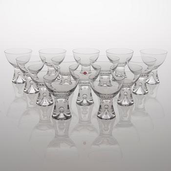A 124-piece set of 'Tapio' glassware for Iittala.