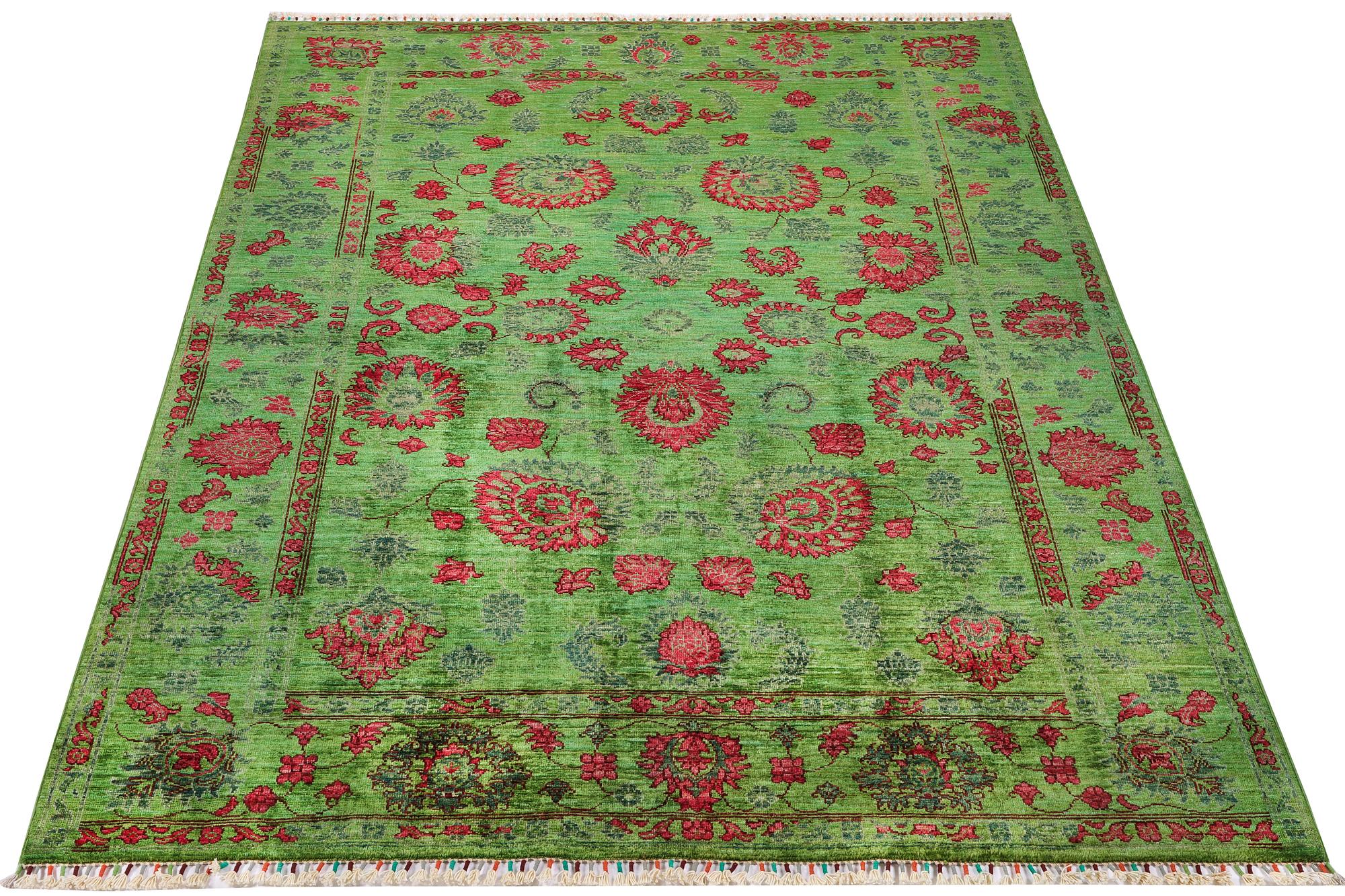 A Ziglar Ariana carpet, c. 251 x 176 cm.