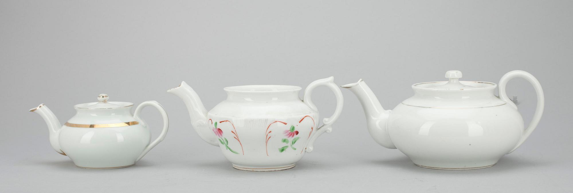KANNOR, 3 st, porslin, Kuznetsov, sekelskiftet 1800/1900.