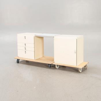 Antonio Gioia, sideboard med spegel, ur "Avanti"-serien, Dux.