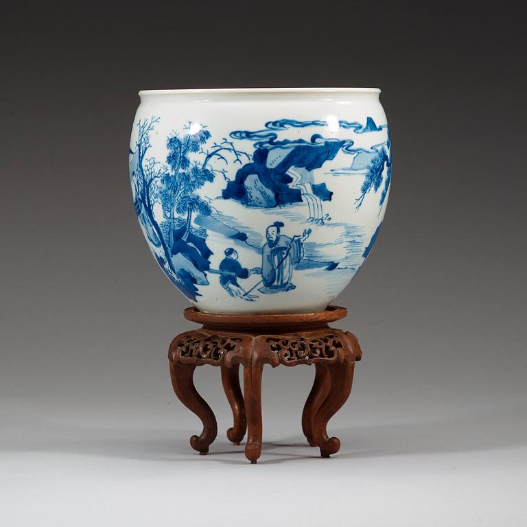 KRUKA, porslin, Qingdynastin med Chenghuas märke, 1700-tal.