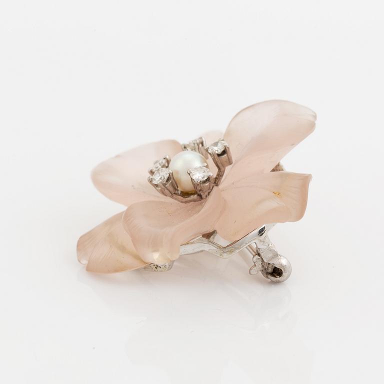 Carved rose quartz, brilliant cut diamond and pearl brooch.