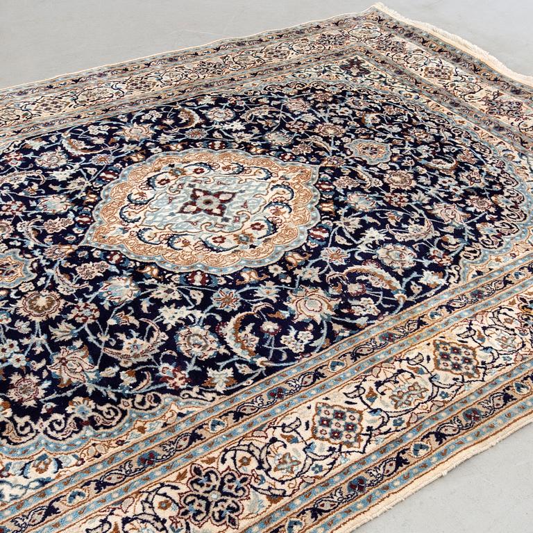 Carpet, Nain, 345 x 246 cm.