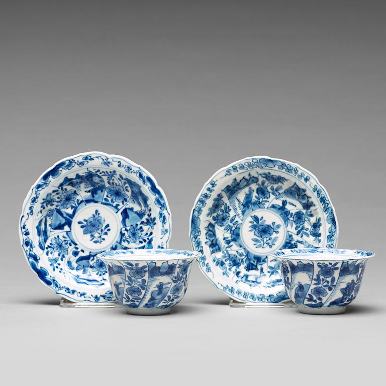 Six (2+2+2) blue and white cups with five (2+2+1) dishes, Qing dynasty, Kangxi (1662-1722).