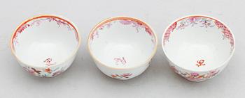 TESKÅLAR, 3 st, porslin, Kina, Qianlong 1736-1795.