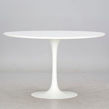 BORD, "Tulip" Eero Saarinen, Knoll International, 1900-talets andra hälft.