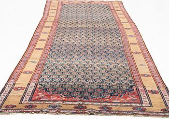 Hamadan antique/semi-antique approximately 425 x 162 cm.