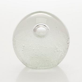 Timo Sarpaneva, veistos "Claritas Utupallo", signeerattu Timo Sarpaneva 88 / 1988.