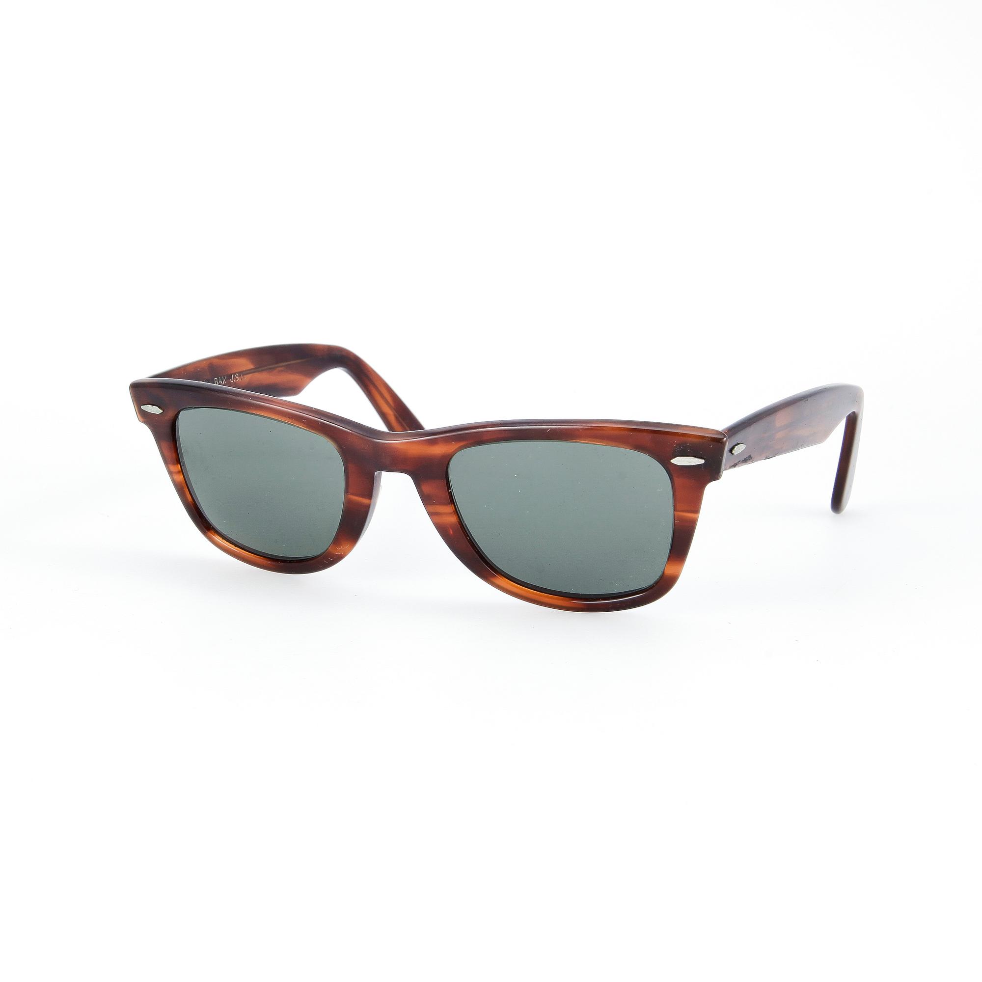 SOLGLASÖGON, "Wayfarer", Ray Ban.