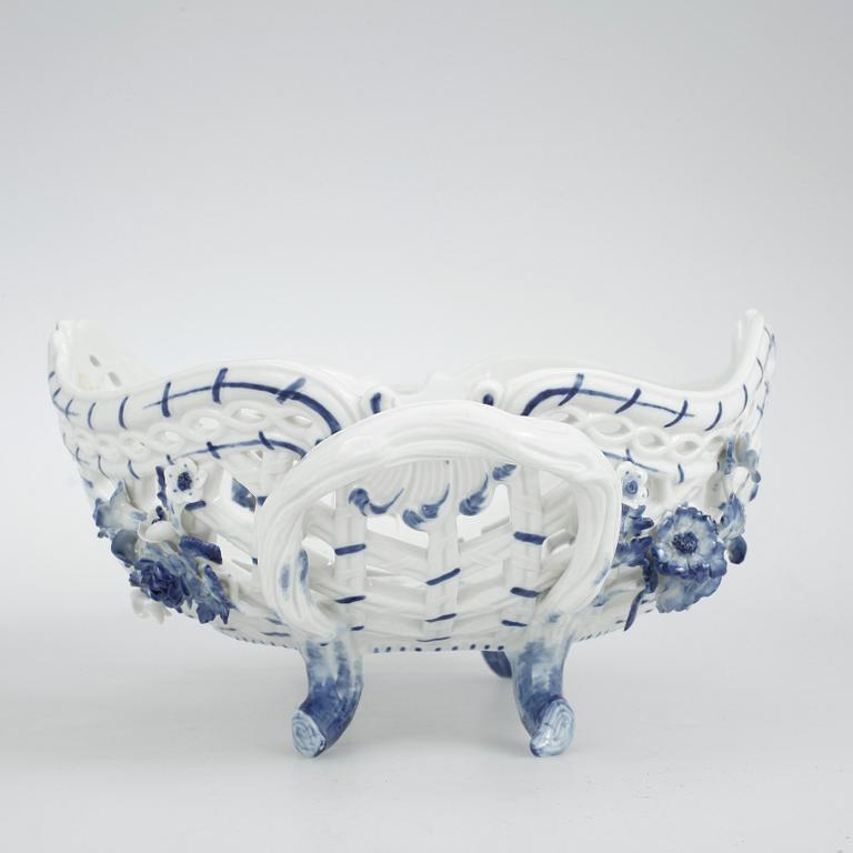 GALLERSKÅL, Meissen, 1900-tal.