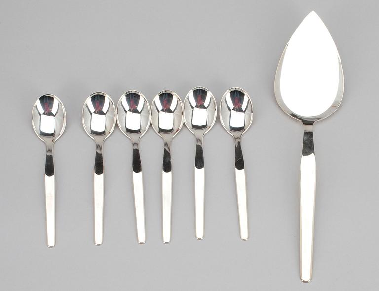 BESTICKLÅDA, 7 delar. Tapio Wirkkalas " Marski" serie. Silvervikt 153 g.