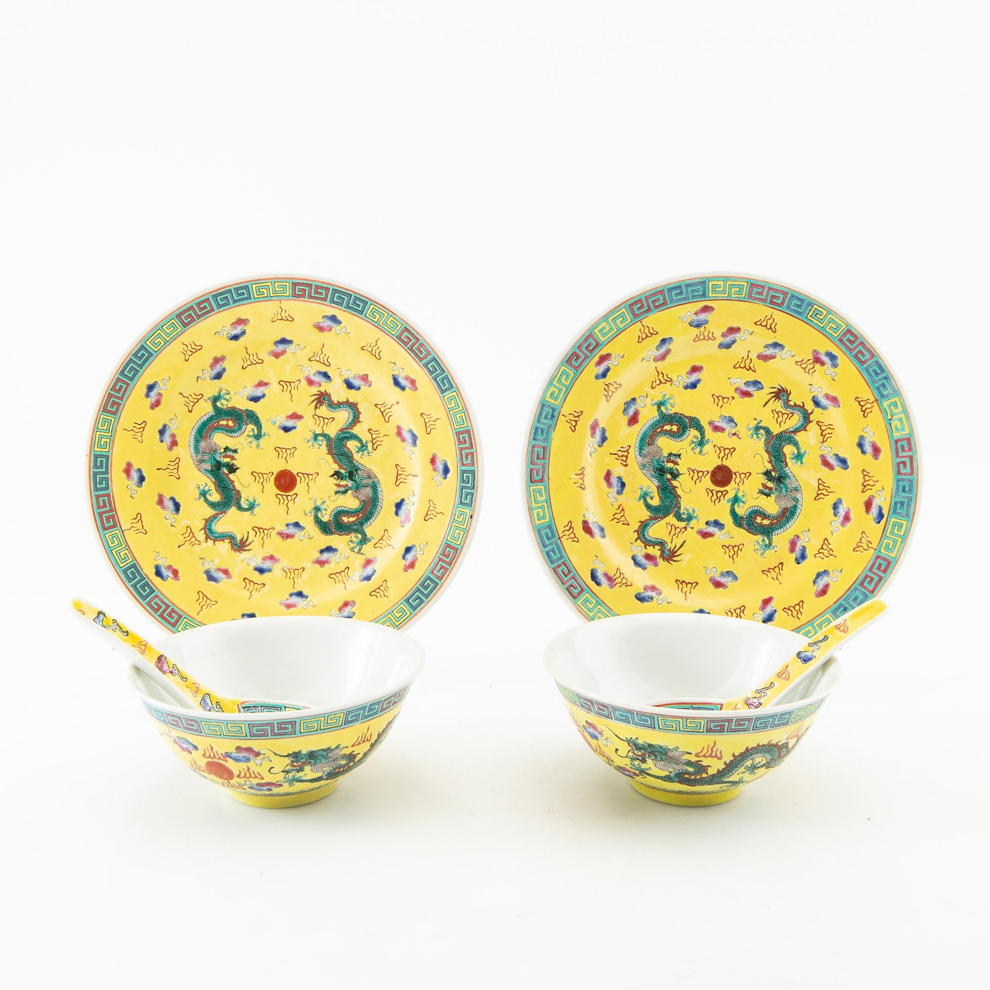 Service pieces, 36 pcs, China, 20th century.