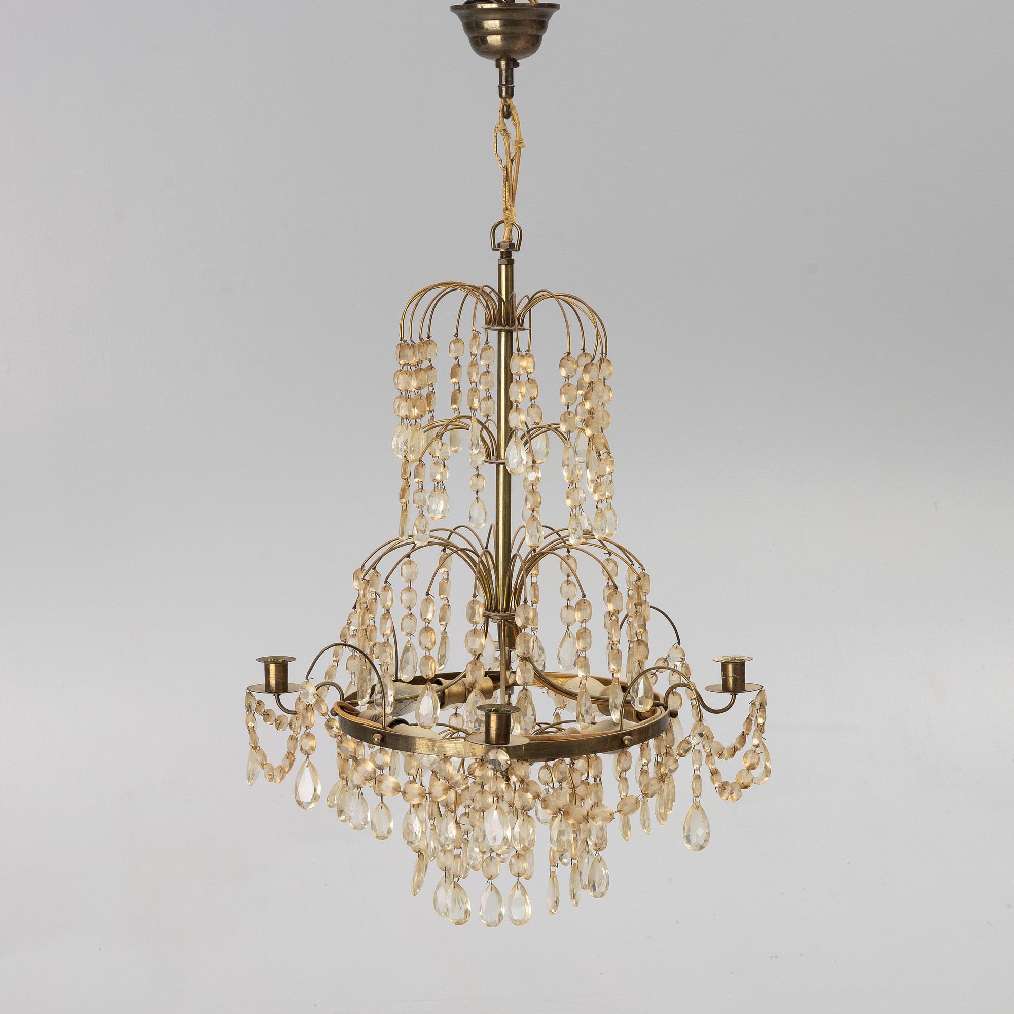 An early 20th century Gustavian style chandelier.