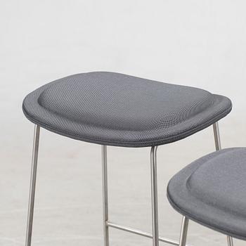 Jasper Morrison, bar stools, 4 pcs, "Hi Pad Stool", Cappellini, Italy, 21st century.