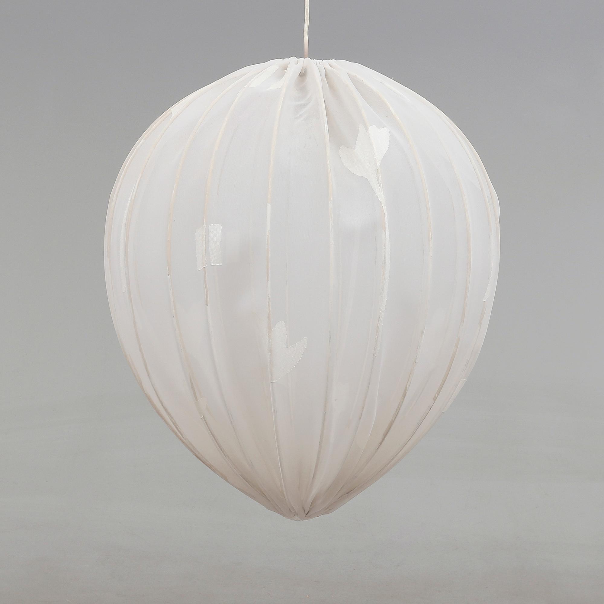 TAKLAMPA, 1900-talets mitt. Höjd ca 63 cm.