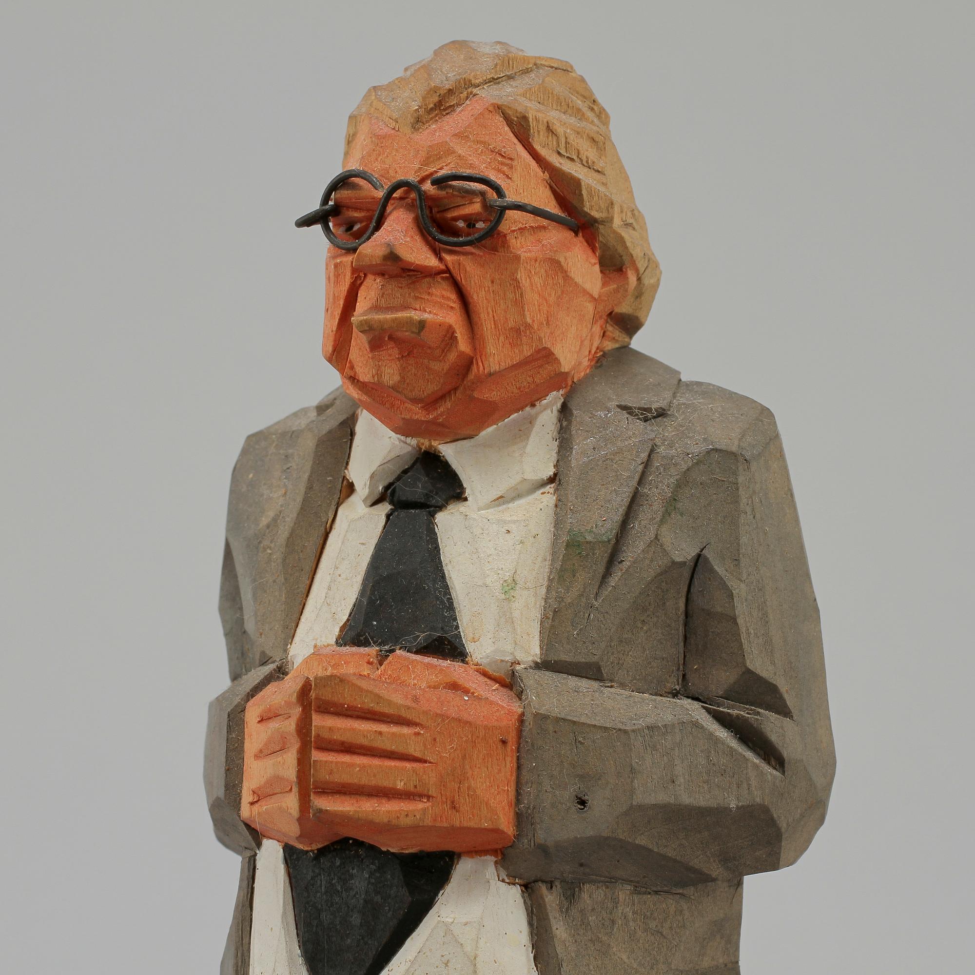 FIGURIN, trä, sign Gunnarsson, 1900-talets andra hälft.