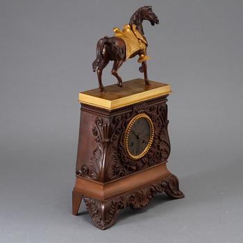 BORDSUR, mässing och patinerad metall, 1800-talets andra hälft.