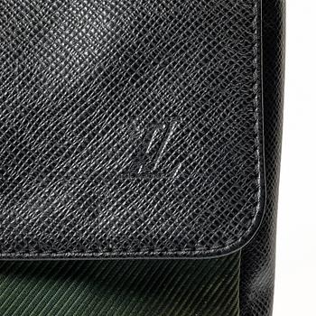 Louis Vuitton, väska, "Pm Taiga Saratov", 2003.