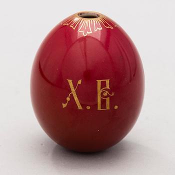 PÄÄSIÄISMUNA, posliinia. Venäjä, 1800-luku.