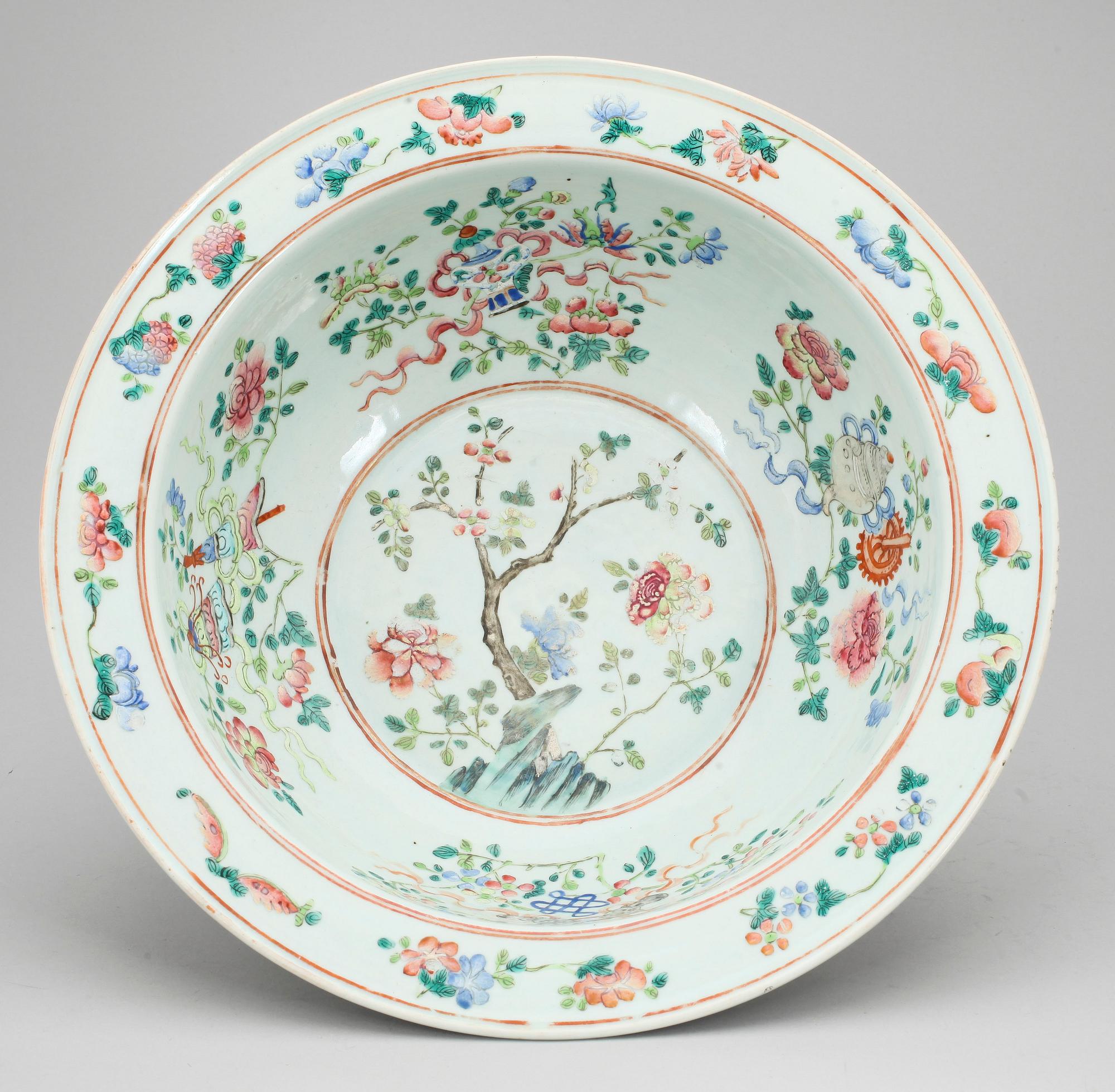 SKÅL/HANDFAT, porslin. Sen Qing dynasti, 1800-tal.