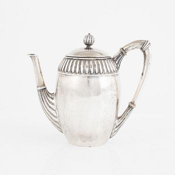 Kaffekanna, silver, Gustaf Möllenborg, Stockholm 1889.