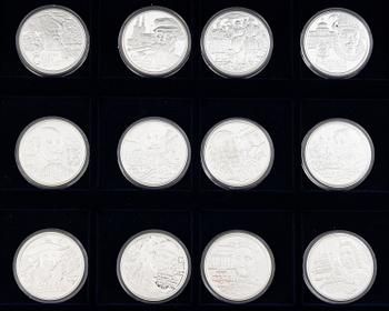 36 medals, silver 925, “Kingdom of Sweden”, in fitted case.