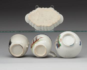 A set of three cups and a ladle dish, Qing dynasty, Qianlong (1736-95).