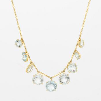 Collier, med runda fasettslipade akvamariner.