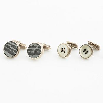 Fyra par manschettknappar, silver och pärlemor, B Liljedahl och O Bohlin, Stockholm 1964, 65, 66 och 68.