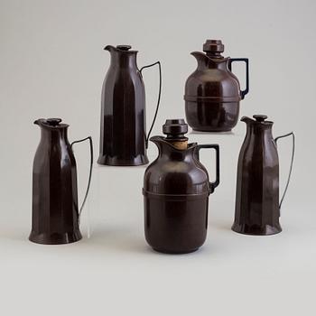 A set of five bakelit thermos, England, designed 1925.