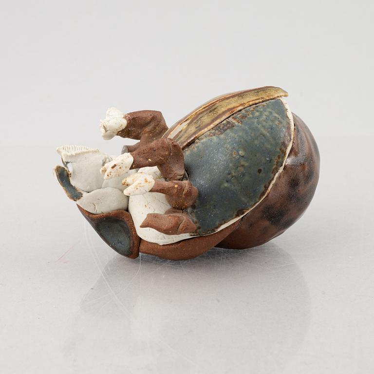 Gösta Grähs, skulpturer, 3 st, stengods, egen ateljé.