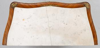 Chest of drawers, Louis XV style, France, first half of the 20th century.