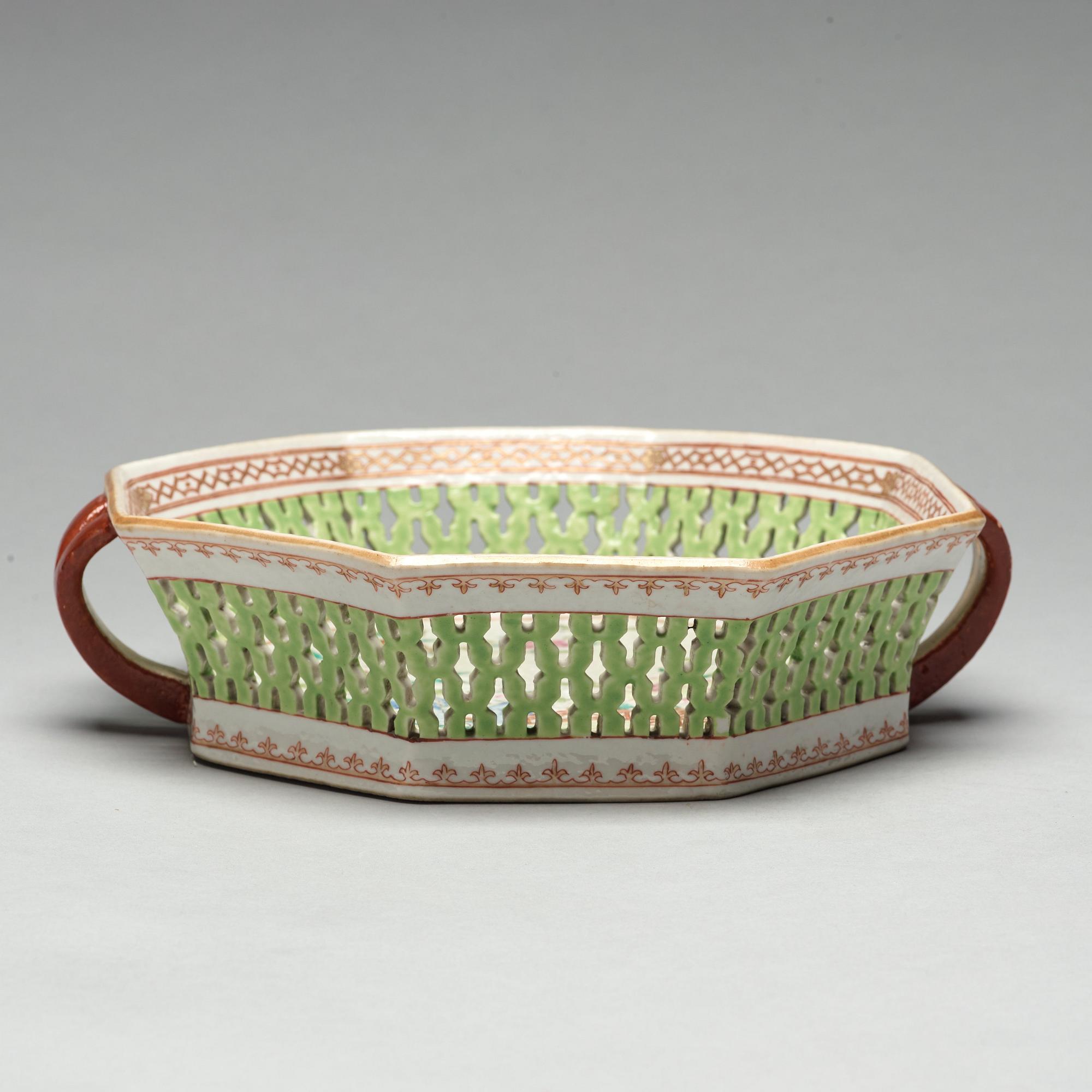 A large famille rose chesnut basket, Qing dynasty, 18th century.