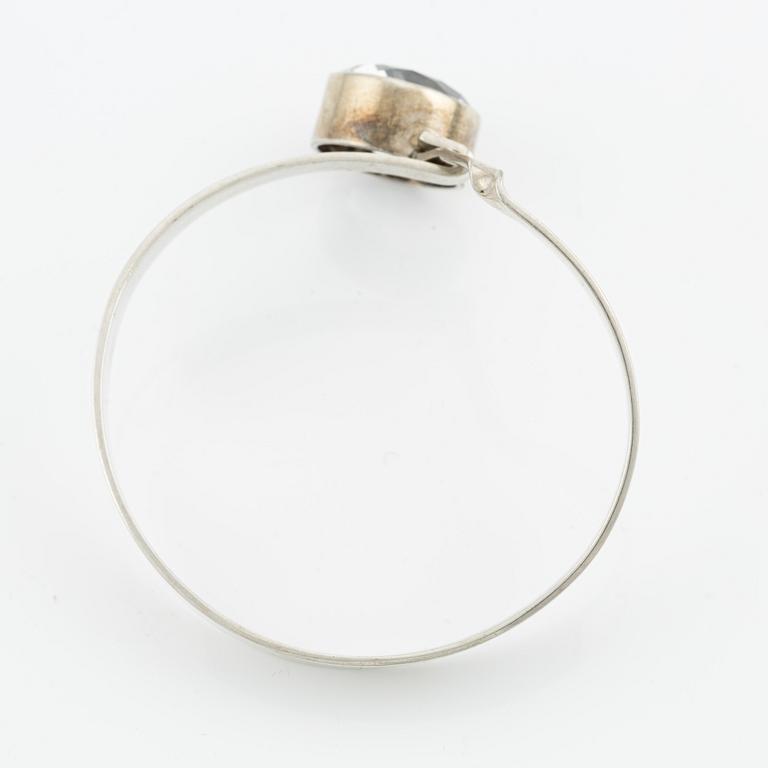 Bangle and ring, silver with quartz and synthetic white stone.
