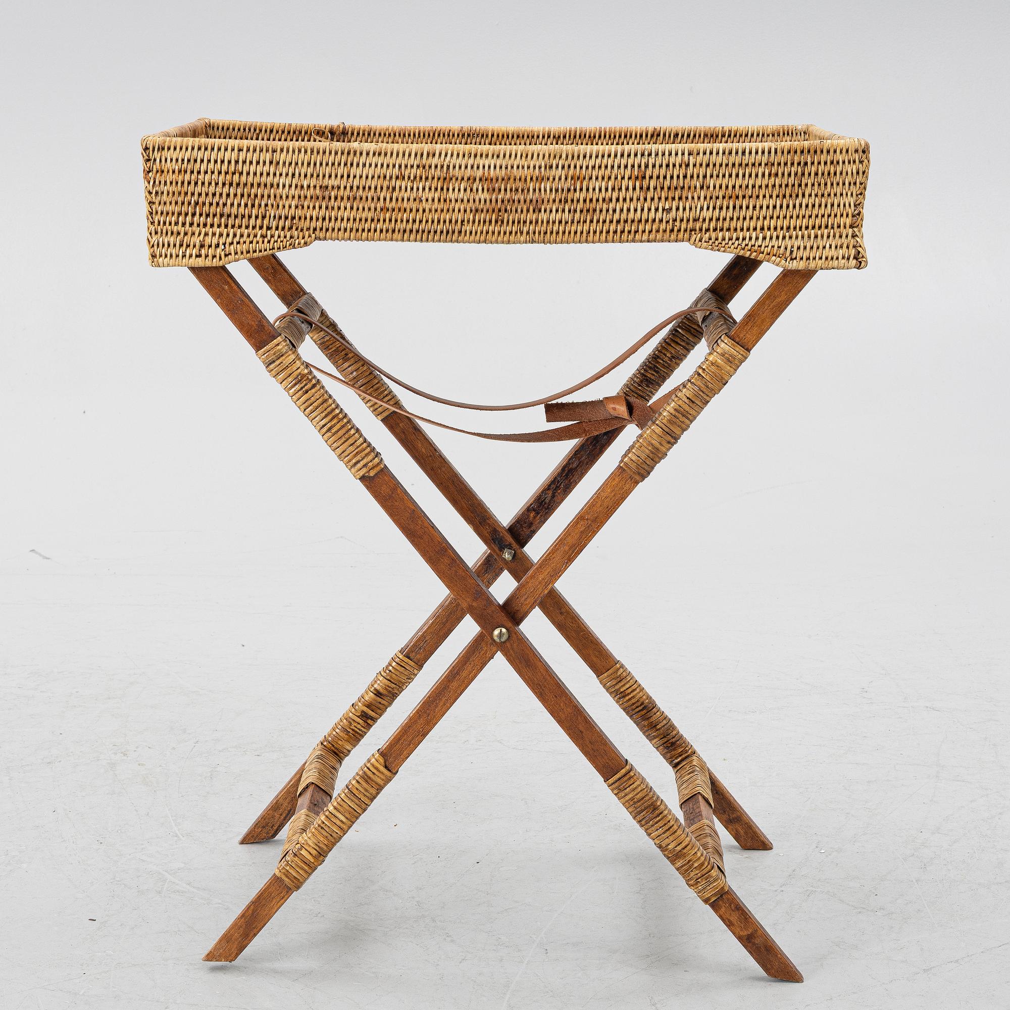 Tray on stand. 20th century.