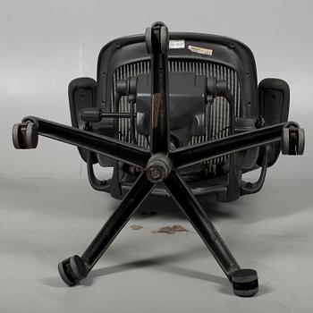 KONTTORITUOLI, "Aeron Chair", Herman Miller.