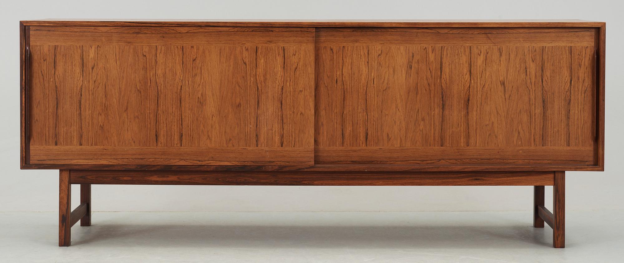 SIDEBOARD, "SK 15", Karl-Erik Ekselius, AB J. O. Carlsson, Vetlanda, 1960-tal.