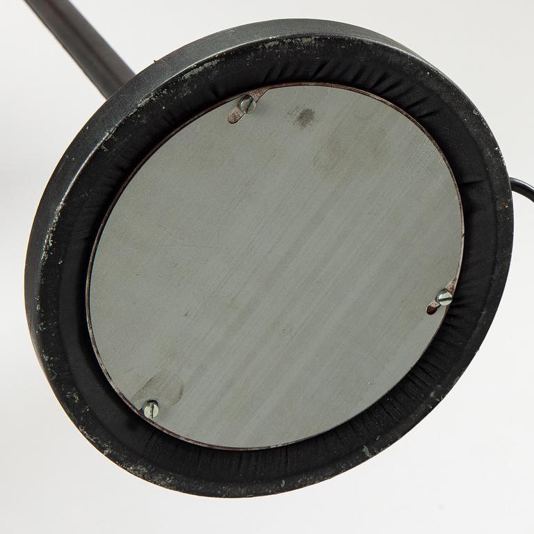 Alvar Aalto, 'Angel wing' model A 805 floor light manufactured by Valaisinpaja Oy, end of 20th century.
