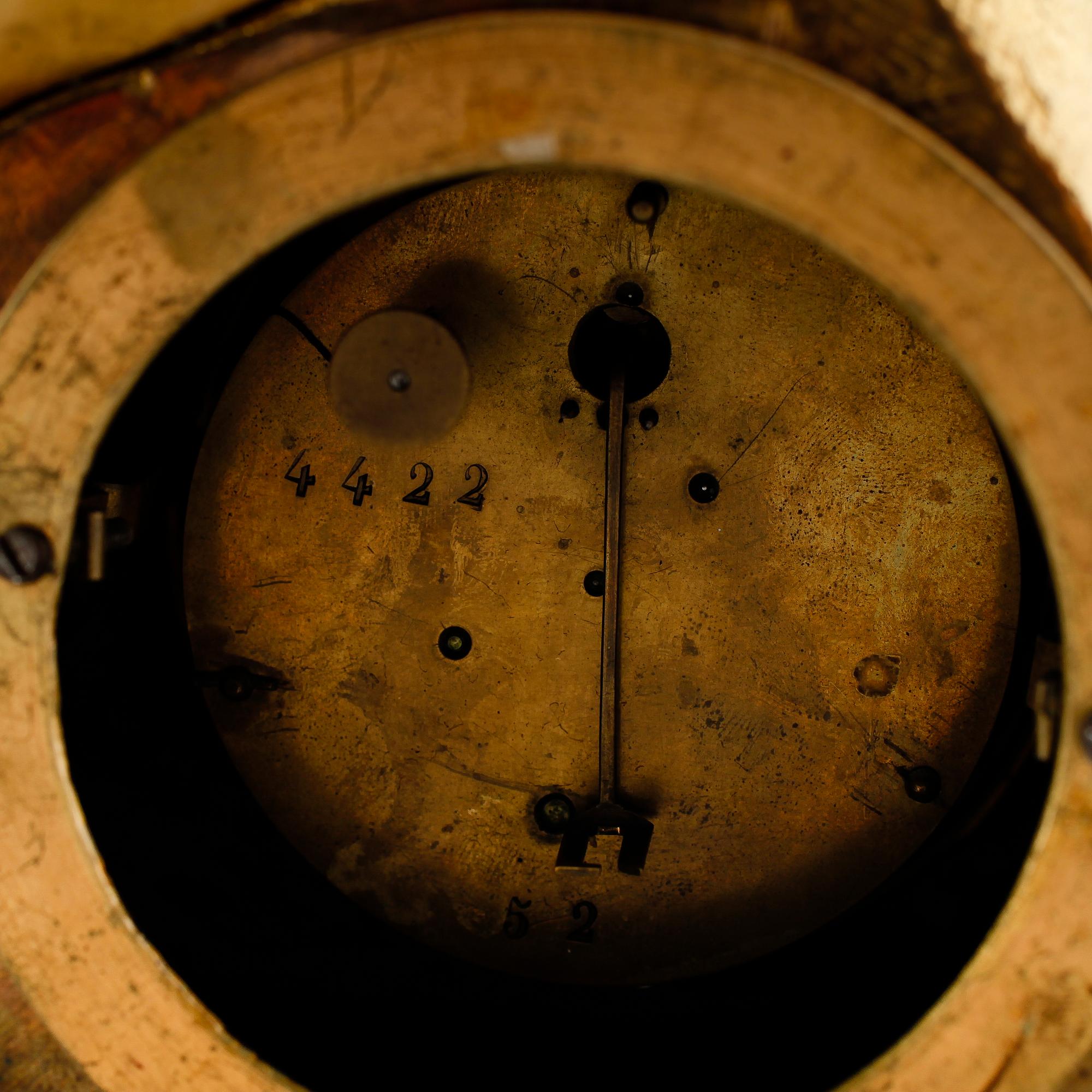 BORDSPENDYL, förgylld, brons, Frankrike, 1800-talets mitt.