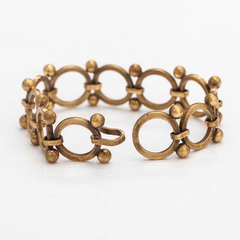 Kai Lindström, A bronze bracelet, model 1517. Kalevala Koru, Helsinki.