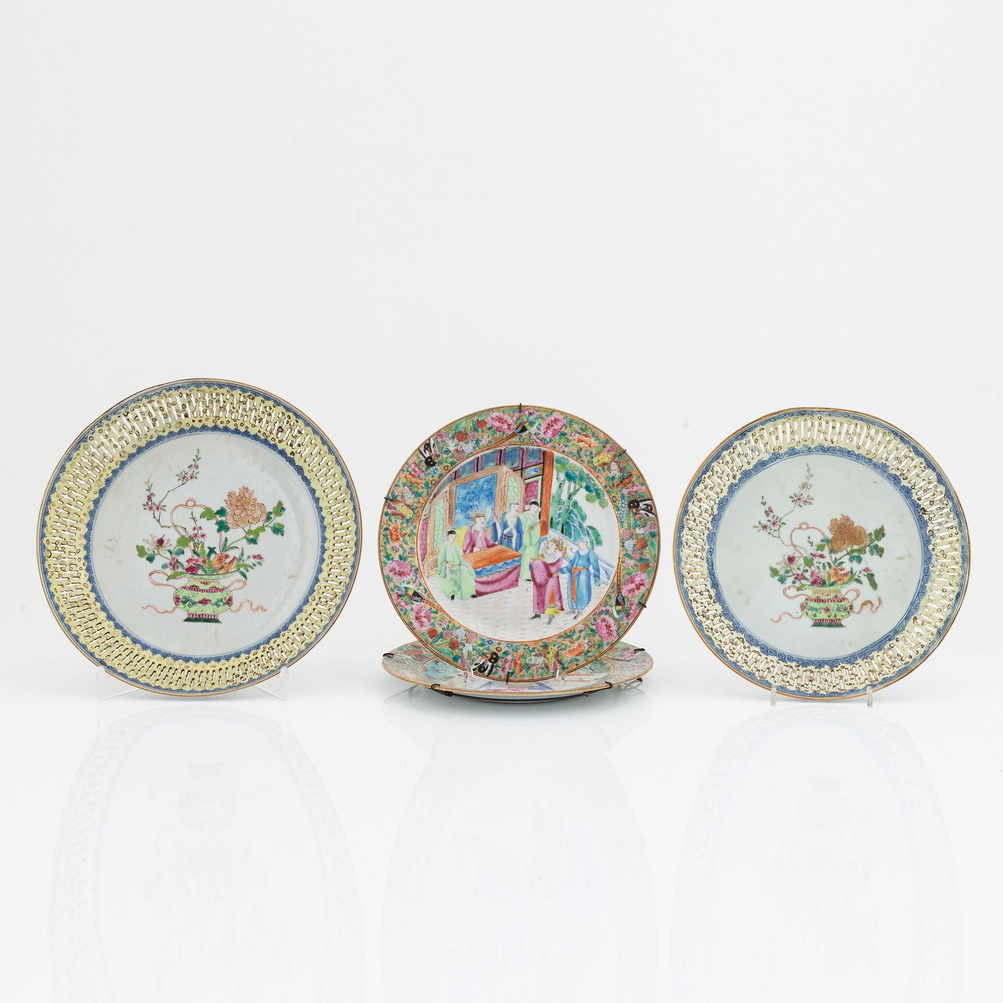 A group of four Chinese dishes, Qianlong (1736-95) and 19th century Canton.