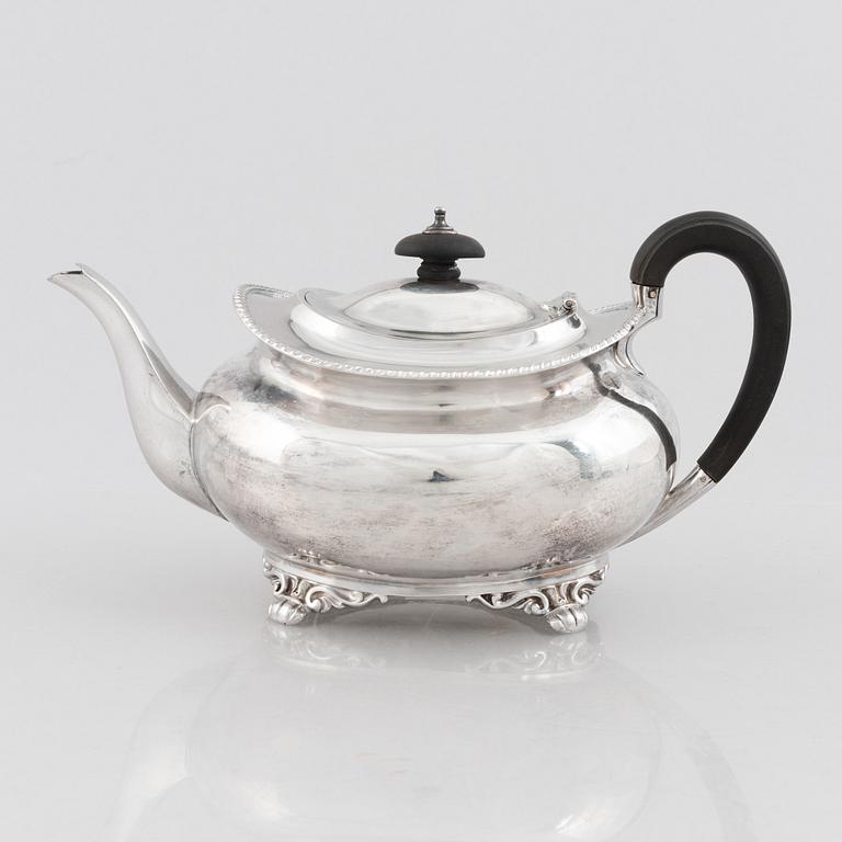 An English silver teapot, mark of Atkin Brothers, Sheffield 1895.